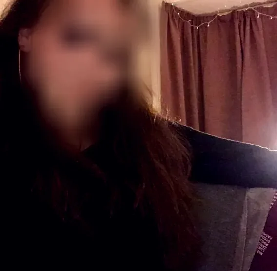 Carina, 25