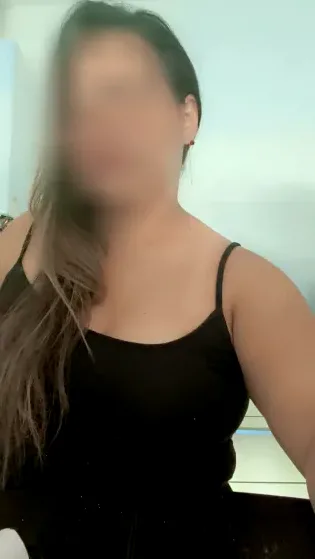 Fatma, 39