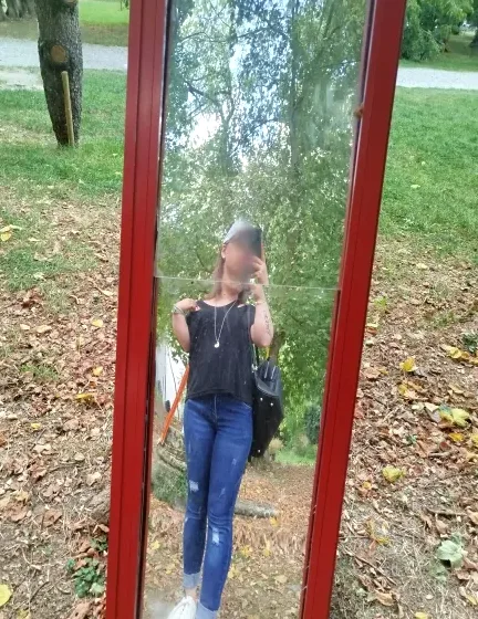 Helena, 27