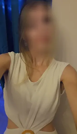 Katrin, 39