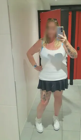 Kim, 39