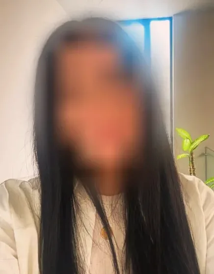 Leonie, 37