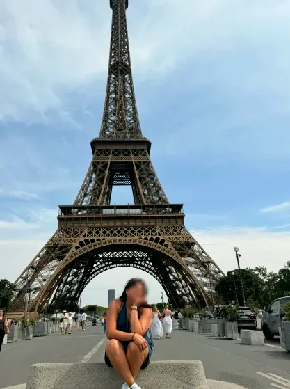 Lucia, 27