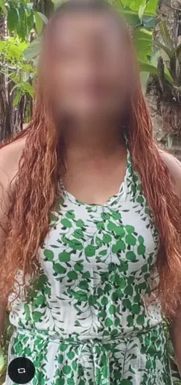 Melanie, 40