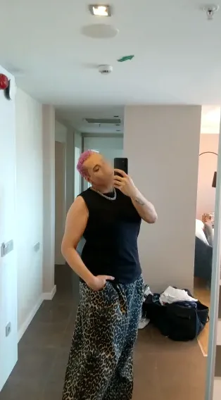 Nora, 33