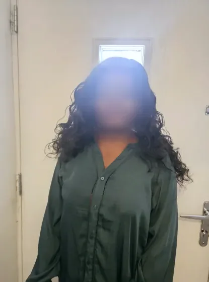 Pauline, 33