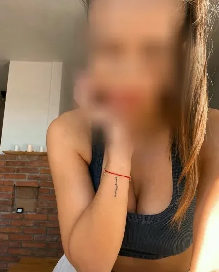 Sina, 24