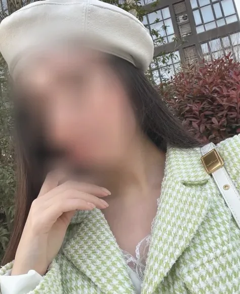 Stefanie, 39