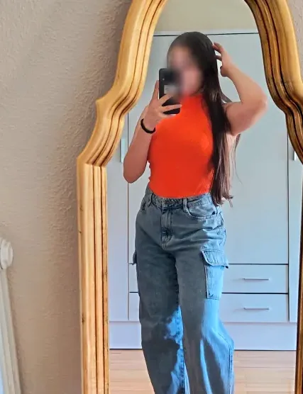 Stefanie, 20